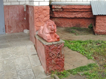 Каменный лев ООО «Алдега»